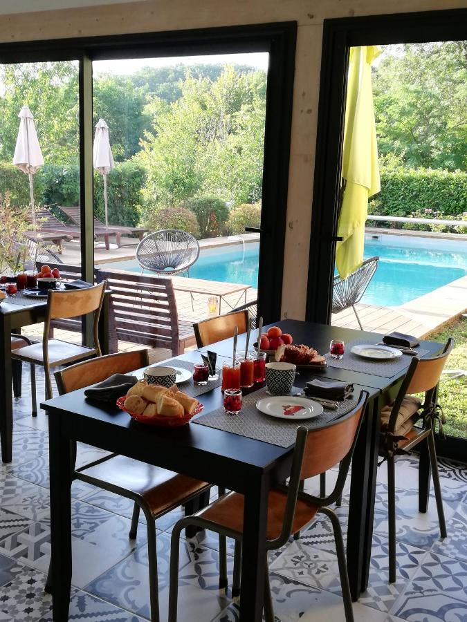 Les Perluetes Guest house